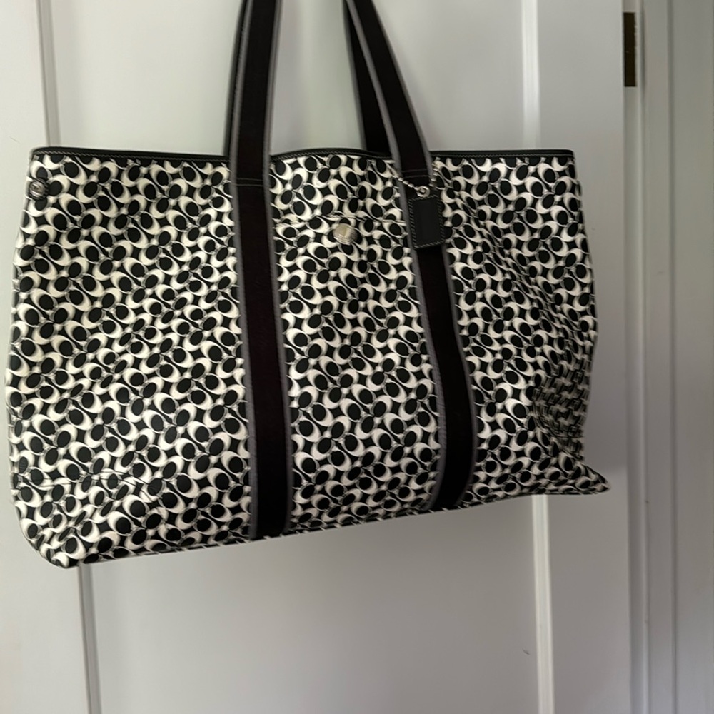 COACH carry on bag/tote